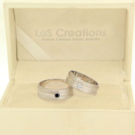 Black and White Ring - immagine 5